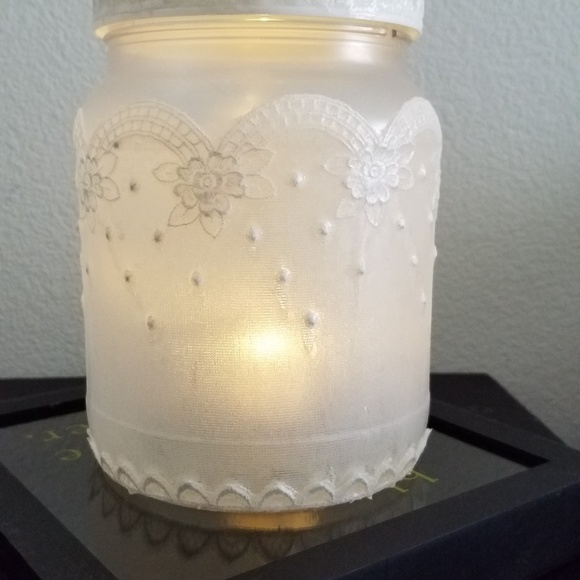 Flameless Candle Holder with Lid Handmade - Picture 5 of 8